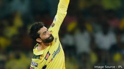 IPL தொடரில் ஜடேஜா புதிய சாதனை.. தரமான ஆல்ரவுன்டர் என நிரூபனம்.. முதல் வீரர் என்ற பெருமை