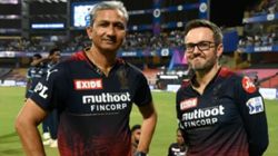 காலையில் புகார் சொன்ன சாஹல்.. மாலையில் அதிரடியாக நீக்கப்பட்ட ஆர்சிபி பயிற்சியாளர்கள்.. என்ன நடந்தது?