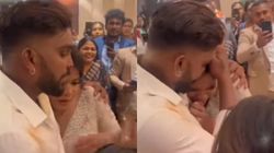 தங்கச்சி பாசத்தால் கலங்கிய ஆர்சிபி வீரர்.. திருமணத்தன்று கண்ணீருடன் அன்பை பொழிந்த பாசப் பறவைகள்!