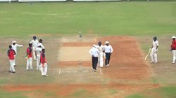 வீடியோ- இது எப்படியா அவுட் ஆகும்? நடுவருடன் மோதலில் ஈடுபட்ட தமிழக வீரர்.. சண்டை போட்டதால் பரபரப்பு