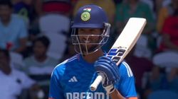 உலக கோப்பைக்கு சேர்க்கலாம்னு பார்த்தா இப்படி பண்ணிட்டாரே.. ஐபிஎல் வீரரால் ஏமாற்றம் அடைந்த ரசிகர்கள்