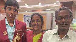 4 வயதில் தொடங்கிய பயணம்.. 14 ஆண்டில் ஆலமரமாக நிற்கும் பிரக்ஞானந்தா.. நெகிழ்ச்சி பயணம் சொல்லும் தந்தை