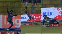 என்ன நடக்குது இங்க? கஷ்டப்பட்டு பிடித்த கேட்ச்.. சிக்ஸ் கொடுத்த அம்பயர்.. வெடித்த சர்ச்சை!