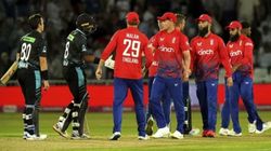 55 ரன்னுக்கு 5 விக்கெட் காலி.. அதன்பின் நடந்த தரமான சம்பவம்.. நியூசி.-ஐ வாரி சுருட்டிய இங்கிலாந்து!