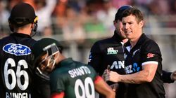 என்னங்க இப்படி பவுலிங் போடுறாங்க.. வங்கதேசத்தை ஊதி தள்ளிய மில்னே, போல்ட்.. தொடரை வென்ற நியூசிலாந்து