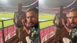 வீடியோ - பாகிஸ்தானுக்கு ஆதரவாக முழக்கம்.. ரசிகருக்கு நோ சொன்ன பெங்களூரு போலீஸ் - வாக்குவாதம்