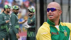 400 ரன்களை சேஸிங் செய்றீங்கனு பாபர் அசாம் கிட்ட யாராவது சொல்லுங்க பா? கிண்டல் செய்த ஜாம்பவான்