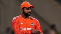 எனக்கு அணி தான் முக்கியம்.. அணியின் வெற்றிக்காக விளையாடுகிறேன்.. ரோகித் சர்மா பளீச் கருத்து