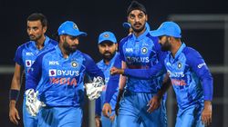 ஆடிக்கு ஒருமுறை அமாவாசைக்கு ஒரு முறை தான் அடிக்கிறாரு.. ஸ்டார் வீரரை பங்கம் செய்த முன்னாள் வீரர்