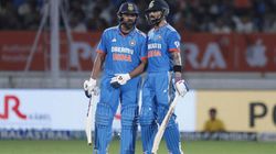 கேப்டனாக களமிறங்கிய விராட் கோலி.. சர்ப்ரைஸான பெங்களூரு ரசிகர்கள்.. ரோகித் சர்மாவுக்கு என்ன ஆச்சு?