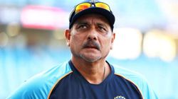 பாத்ரூம் போயிட்டு வரதுக்குள்ள இந்தியா ஆல் அவுட் ஆயிடுச்சு.. வீரர்களை கிண்டல் செய்த ரவி சாஸ்த்ரி