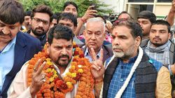 இந்திய ஒலிம்பிக் சங்கம் அதிரடி.. தேசிய மல்யுத்த கூட்டமைப்பின் தற்காலிக குழுவை கலைத்து உத்தரவு