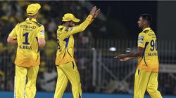 10 பந்தில் 4 விக்கெட்.. ஐபிஎல் தொடரில் வரலாற்று சாதனை.. சிஎஸ்கேவுக்கு வந்த உடன் சாதித்த பவுலர்