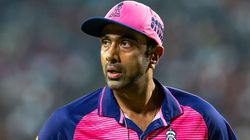 LSG vs RR : 9 போட்டியில் 2 விக்கெட்ஸ்.. இதெல்லாம் கொஞ்சம் கூட சரியில்லை.. அஸ்வினை விளாசும் ரசிகர்கள்