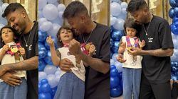 ஹர்திக் பாண்டியாவுக்கு உற்சாக வரவேற்பு.. மகனுடன் மட்டும் கொண்டாட்டம்.. மனைவி நடாஷாவை காணோமே!