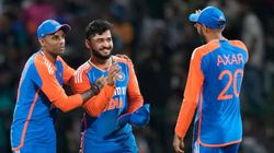 IND vs SL - 33 பந்துகளாக தடுமாறிய இந்திய அணி.. வந்த உடனே ரசிகர்களை குஷிப்படுத்திய ரியான் பராக்