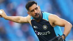 தோனிக்கு வந்த பெரிய சிக்கல்.. ரூ.15 கோடி மோசடி வழக்கு.. விளக்கம் அளிக்க பிசிசிஐ கெடு