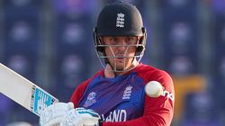 ரன்கள் 35725,அதிக பட்ச ரன்கள் 228* ,சதம் 68. அரை சதம் 185. கேட்ச் 294. விக்கெட்டு 176 -யார் இவர்?