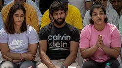  மல்யுத்த வீராங்கனைகள் போராட்டம்.. சுயநலத்திற்காக எங்களை தூண்டினார் பபிதா போகத்.. சாக்‌ஷி மாலிக்! 