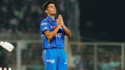 IPL - சிஎஸ்கே குடும்பத்தில் சேர்ந்த 23 வயது வீரர்.. சந்தோஷத்தில் திக்கு முக்காடிய நண்பர்கள்