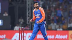 வருண் சக்கரவர்த்தியை புறக்கணித்த பிசிசிஐ.. சாம்பியன்ஸ் டிராபி அணியில் இடம் மறுப்பு.. காரணம் என்ன?