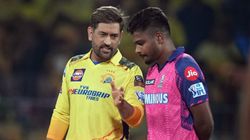 MS Dhoni- தல இருக்கும் போது நான் எப்படி? சாம்சன் தந்த மரியாதை.. உடனே மேடையில் தோனி செய்த காரியம்