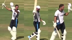 AB de villiers- நீ எல்லாம் மனுசனா? 28 பந்துகளில் சதம் அடித்த டிவில்லியர்ஸ்.. 15 சிக்சர்ஸ்,0 பவுண்டரி