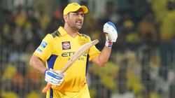 வில்லன் ஆக்கப்படும் தோனி.. சிஎஸ்கே-வில் என்ன நடக்கிறது?