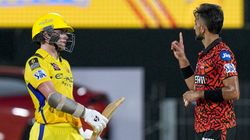 IPL 2025- பவர்பிளேவில் CSK மீண்டும் தடுமாற்றம்.. 3 வீரர்கள் அவுட்..மானத்தை காப்பாற்றிய 17 வயது வீரர்