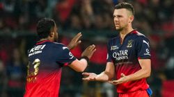 ஆர்சிபி ஜெயிக்க வாய்ப்பே இல்லை.. சோகமான ரசிகர்கள்.. 2 ஓவரில் கதையை மாற்றிய ஜோஷ் ஹேசில்வுட்