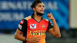 பந்தை தொட்டவுடன் ஐபிஎல் நிறுத்தம்.. நொந்து போன தமிழக வீரர் நடராஜன்.. இந்த வாய்ப்பு கிடைக்குமா?