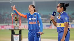 IND W vs SL W: முதல் டி20யில் இந்தியாவுக்கு சாதகமாக விழுந்த டாஸ்.. பயமின்றி கிரிக்கெட் விளையாடுவோம்- ஹர்மன்பிரீத்