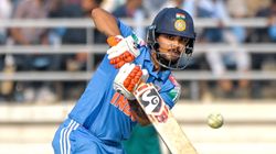 இசான் கிஷன் 33 பந்துகளில் சதம்.. விஜய் ஹசாரே தொடரில் வெறித்தனம்.. டி20 உலககோப்பை நமக்கு தான்