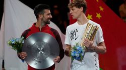 ஆஸி. ஓபன்: அரையிறுதியில் ஜோகோவிச், சின்னர் மோதல் எப்போது? உக்ரைன் வீராங்கனையுடன் கைக்குலுக்க மறுத்த சபலெங்கா