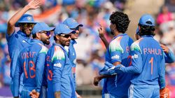 IND vs NZ போட்டியில் வெடித்த இந்தி - தமிழ் சர்ச்சை.. லைவ் மேட்ச்சில் 'நோஸ் கட்' செய்த வருண்