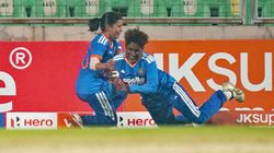 ஆஸ்திரேலியாவுக்கு எதிரான ஒருநாள், டி20 தொடர்.. இந்திய மகளிர் அணி அறிவிப்பு..தமிழக வீராங்கனைக்கு இடம்