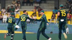 டி20 உலககோப்பை: முதல் போட்டியிலே பலத்தை காட்டிய ஆஸ்திரேலியா..அயர்லாந்தை மூட்டை பூச்சி போல் நசுக்கியது