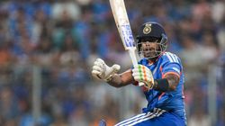 டி20 உலககோப்பை 2026: கேப்டனாக சூர்யகுமார் மாஸ் சாதனை.. பாபர் அசாம் ரெக்கார்டை முறியடித்தார்