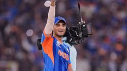 T20 WC: என்னை அணியை விட்டு நீக்கிடுங்க.. நம்பிக்கை இல்லாமல் இருந்தேன்.. கம்பீர், சூர்யா விடவில்லை- அபிஷேக்