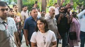 Vinesh Phogat Asian Games Trials Bid Stalled As Delhi High Court Denies Immediate Relief Against WFI Vinesh Phogat Asian Games Trials Bid Stalled As Delhi High Court Denies Immediate Relief Against WFI