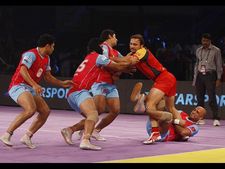 ಪ್ರೊ ಕಬಡ್ಡಿ ಲೀಗ್ ಸೆಮಿಸ್: ಬೆಂಗಳೂರು vs ಮುಂಬೈ