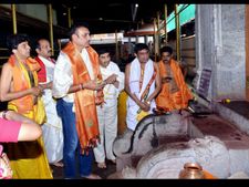 ಕುಕ್ಕೆ ಸುಬ್ರಹ್ಮಣ್ಯದಲ್ಲಿ ವಿಶ್ವಟಿ20 ಬಗ್ಗೆ ರವಿಶಾಸ್ತ್ರಿ ಹೇಳಿದ್ದೇನು?