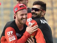 ಬ್ಯಾಟಿಂಗ್ VS ಬೌಲಿಂಗ್, ಐಪಿಎಲ್ 9 ಕಿರೀಟ ಯಾರ ಮಡಿಲಿಗೆ?