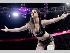 WWE ದಿವಾ ಪೇಜ್ ಖಾಸಗಿ ಚಿತ್ರಗಳು ಇಂಟರ್ನೆಟ್ ನಲ್ಲಿ ಸೋರಿಕೆ!