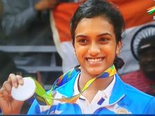 ಬ್ಯಾಡ್ಮಿಂಟನ್ ನಲ್ಲಿ ಭಾರತಕ್ಕೆ 'ಬೆಳ್ಳಿ' ಸಿಂಧೂರ