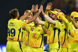 'ಚೇಸಿಂಗ್ ಚಾಂಪಿಯನ್ ಚೆನ್ನೈ'ಗೆ ಸಾಲು ಸಾಲು ಸ್ವೀಟ್ ಟ್ವೀಟ್!