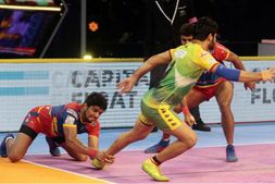 ಪ್ರೊ ಕಬಡ್ಡಿ 2018: ಯುಪಿ ಯೋಧ ವಿರುದ್ಧ ಪಾಟ್ನಾ ಪೈರೇಟ್ಸ್ ಗೆ ರೋಚಕ ಜಯ