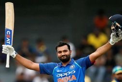 'ಹಿಟ್ ಮ್ಯಾನ್' ರೋಹಿತ್ ಶತಕ, ಹೊಸ ದಾಖಲೆ ನಿರ್ಮಾಣ