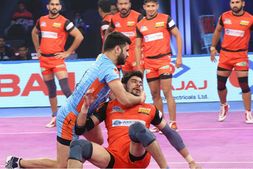ಪಿಕೆಎಲ್ 2018: ಬೆಂಗಾಲ್‌ಗೆ ಅಗ್ರಸ್ಥಾನ ಬಿಟ್ಟುಕೊಡಲಿದೆಯೇ ಬೆಂಗಳೂರು?!