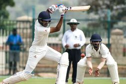 ರಣಜಿ: ದೇವದತ್, ನಿಶ್ಚಲ್ ಅರ್ಧಶತಕ, ಮಹಾರಾಷ್ಟ್ರ ಸೋಲಿಸಿದ ಕರ್ನಾಟಕ